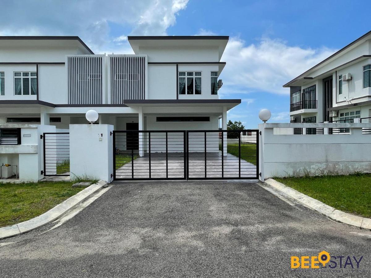 Desaru Arcadia Villa by Beestay Kangkar Chemaran Exterior foto